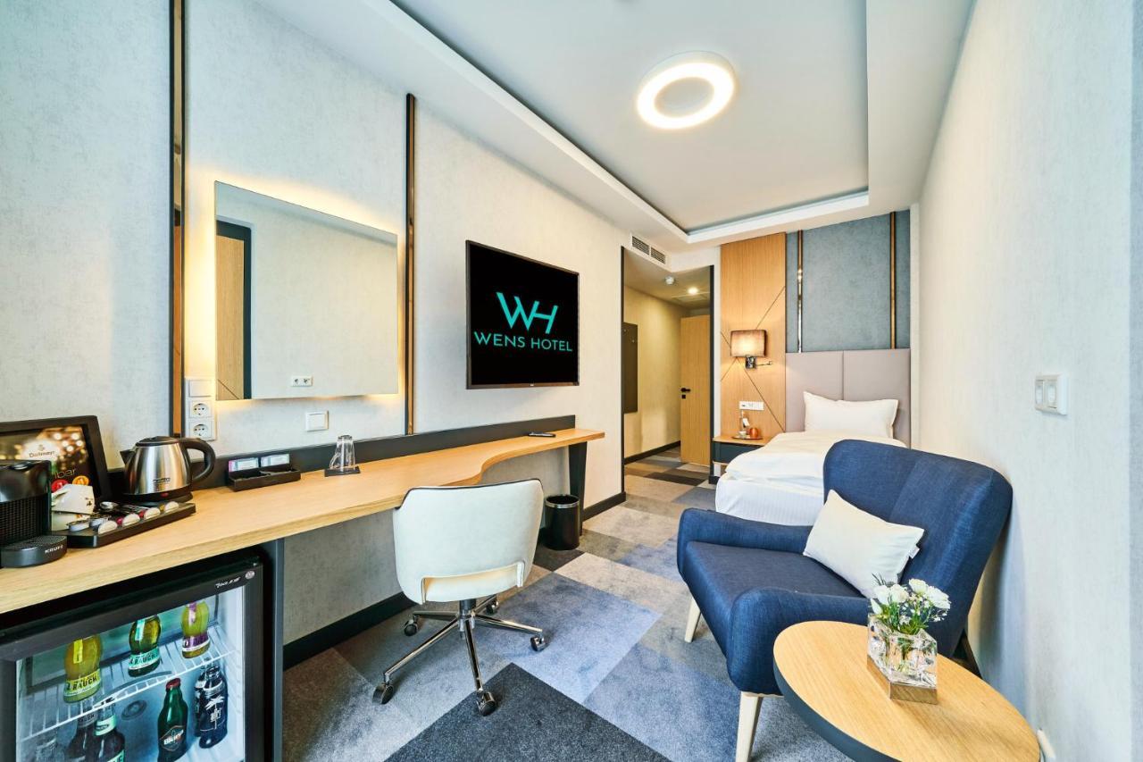 Wens Hotel マインツ エクステリア 写真